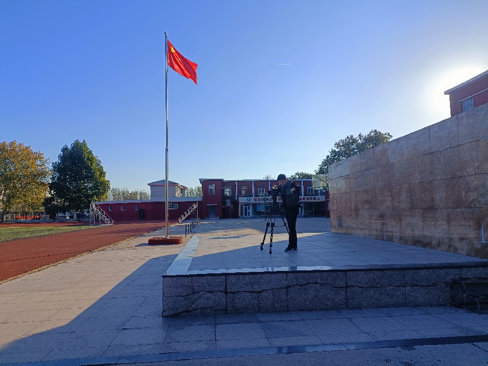 华油荣德小学操场